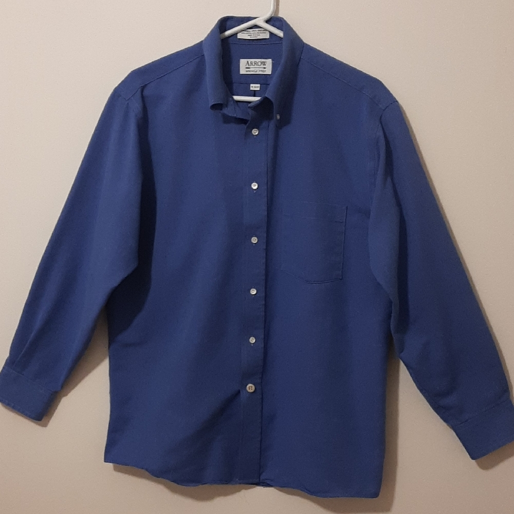 Arrow long sleeve shirt size 16. 32/33.  Blue